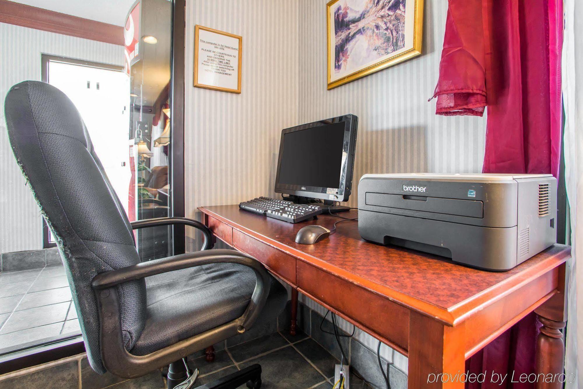 Hometowne Studios By Red Roof Egg Harbor-Atlantic City Airport Ег Харбър Тауншип Екстериор снимка